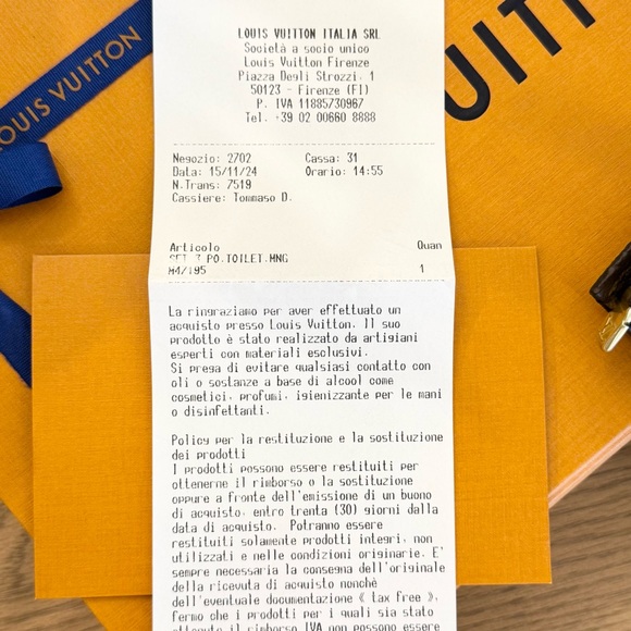 LOUIS VUITTON 2024 Monogram Canvas Toiletry Pouch 26 - Picture 14 of 15